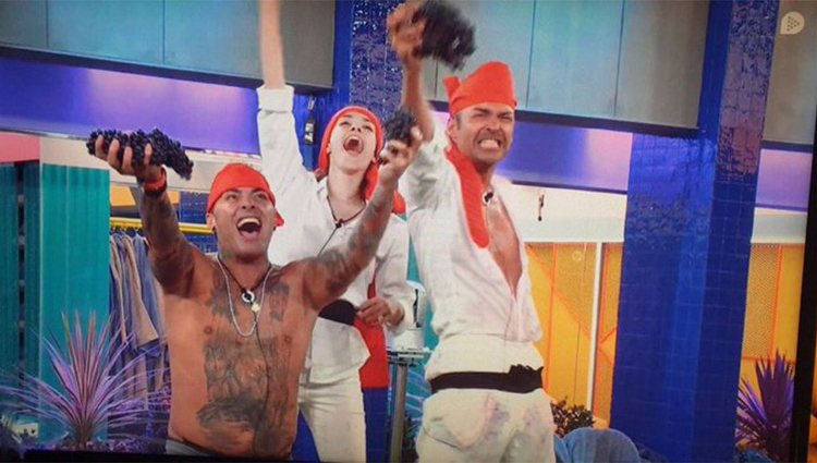 Huo, Adara y Dinio durante la fiesta de la vendimia | telecinco.es