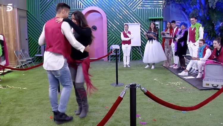 Irene Junquera y Gianmarco bailando pegados en 'GH VIP 7' / Foto: Telecinco