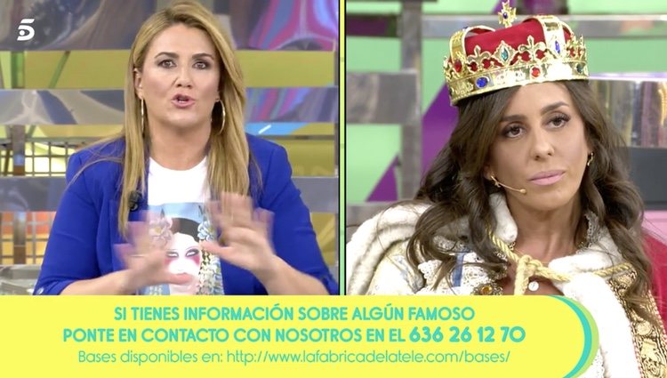 Anabel Pantoja vestida de reina en su vuelta a 'Sálvame'