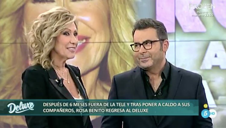 Rosa Benito junto a Jorge Javier Vázquez en su vuelta a 'Sálvame Deluxe' | Foto: Telecinco.es