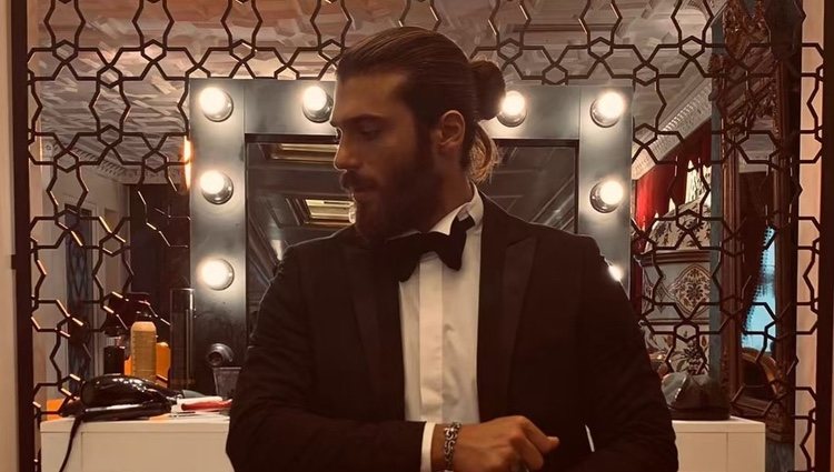 Can Yaman celebrando su 30 cumpleaños / Twitter