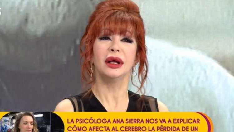 Yurena desconsolada en 'Sálvame'/foto:telecinco.es