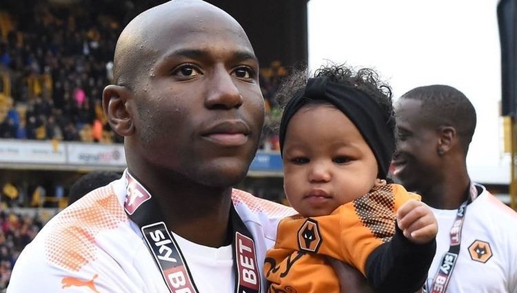 Benik Afobe junto a su hija de dos años Amora/Instagram