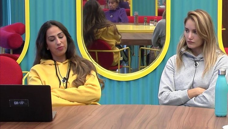 Noemí y Alba hablan de la relación de Adara con Gianmarco | Foto: telecinco.es