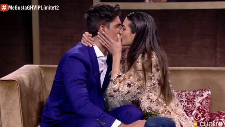 Diego Matamoros y Estela se besan en su reencuentro | Foto: Cuatro.com