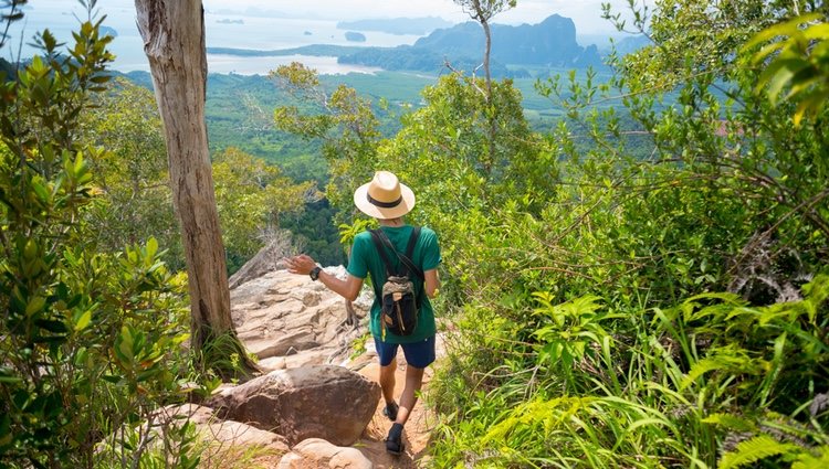 Si Aries quiere viajar tiene que encontrar un trabajo y ahorrar cuanto antes