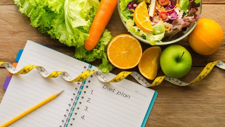 Debe empezar a planificar su dieta y dejar </p><p>a un lado las comida grasientas