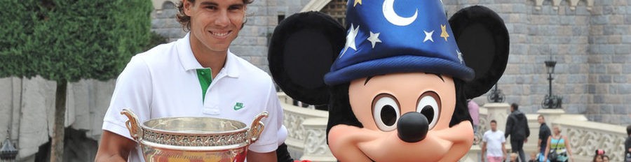 Rafa Nadal disfruta de su sexto Roland Garros en Disneyland París junto a Xisca Perelló