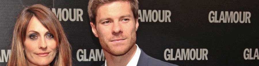 Xabi Alonso, Esmeralda Moya y Natasha Yarovenko derrochan 'glamour' y belleza