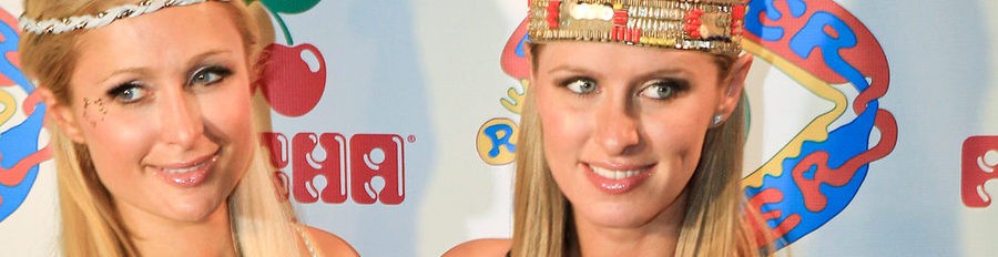 Nicky y Paris Hilton revolucionan la fiesta 'Flower Power' en Ibiza junto a numerosos famosos