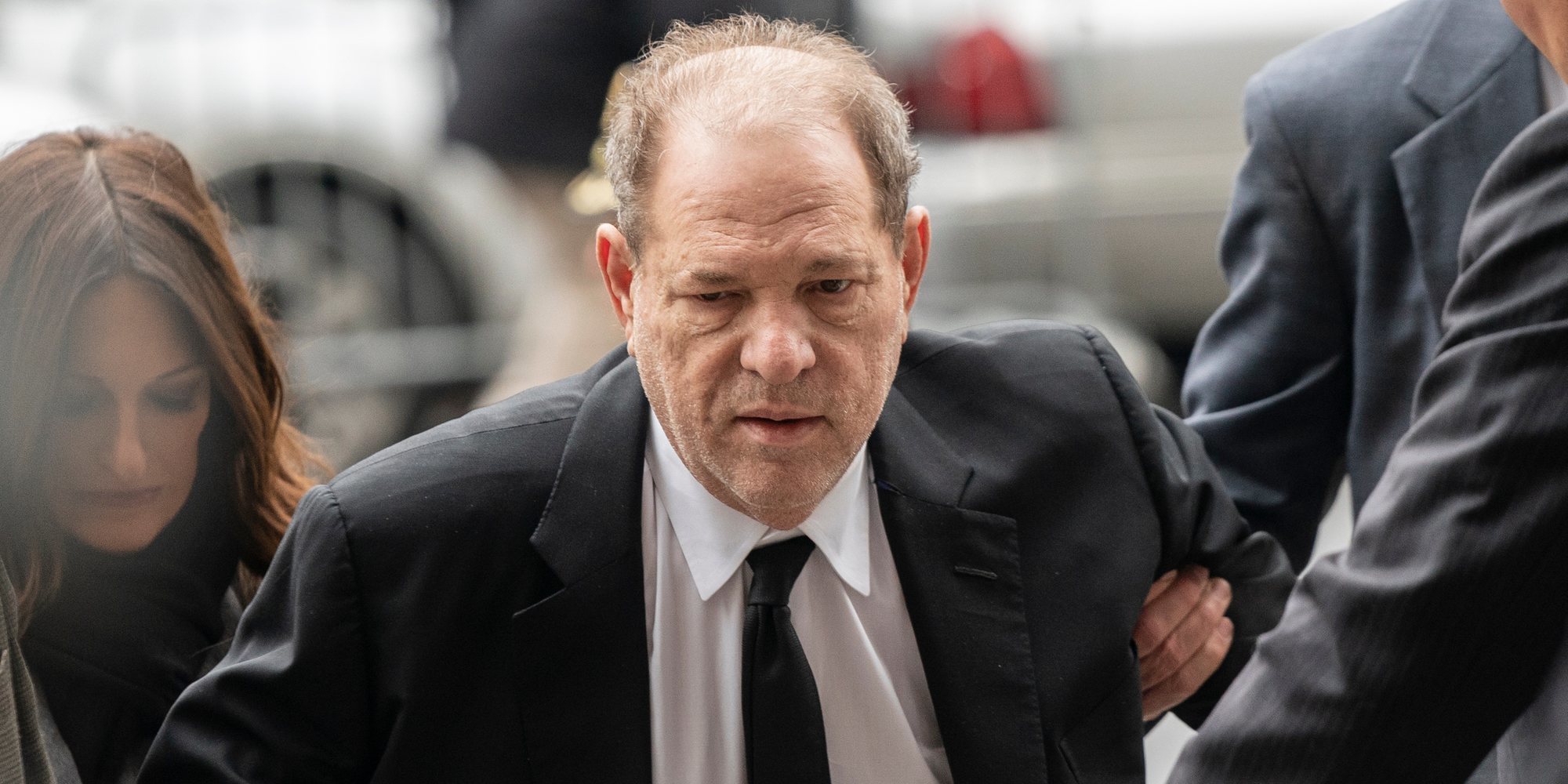 Harvey Weinstein utilizaba su buena relación con los Clinton para intimidar a sus víctimas