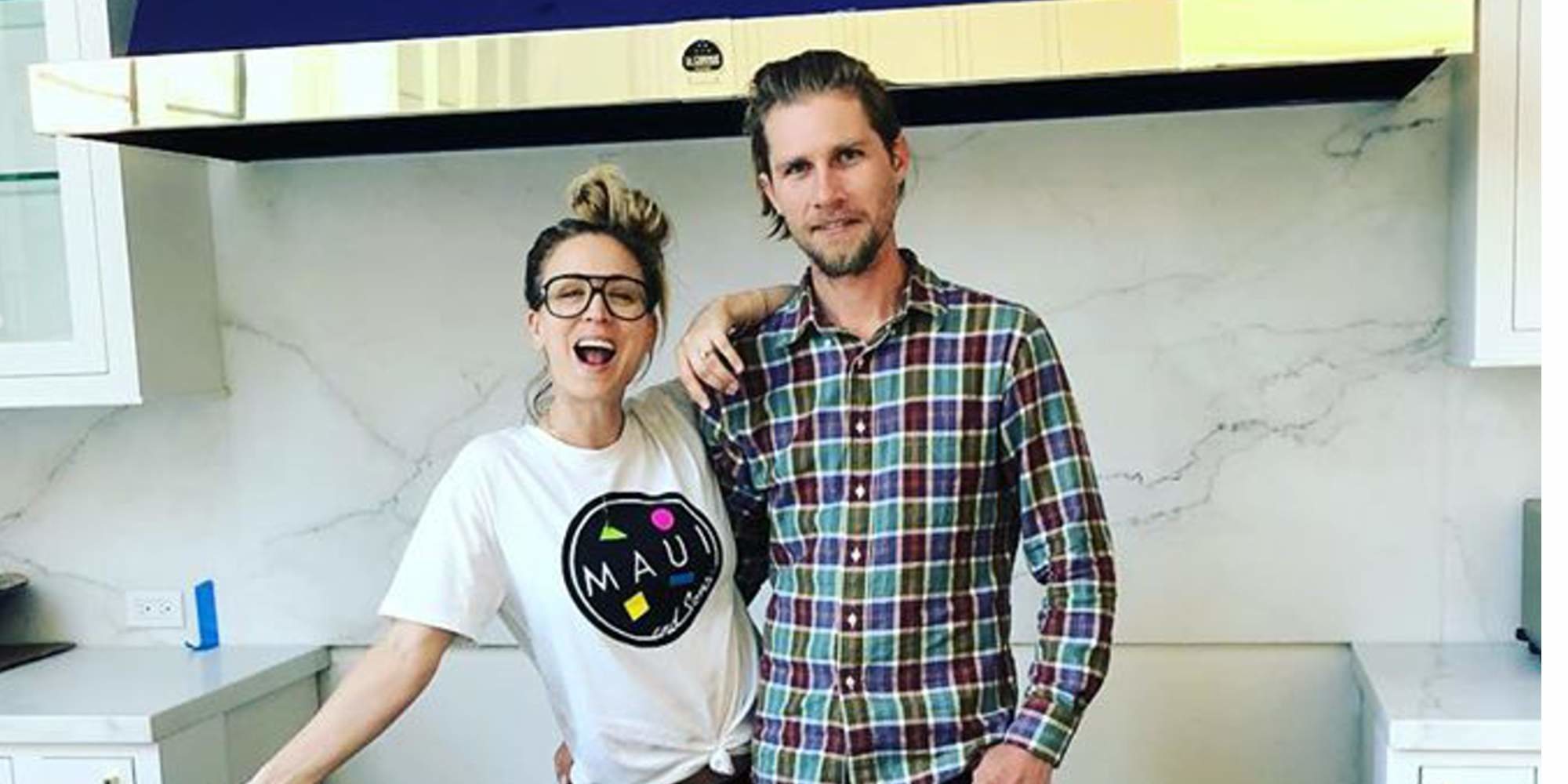 Kaley Cuoco y Karl Cook se van a vivir juntos un año después de haberse casado