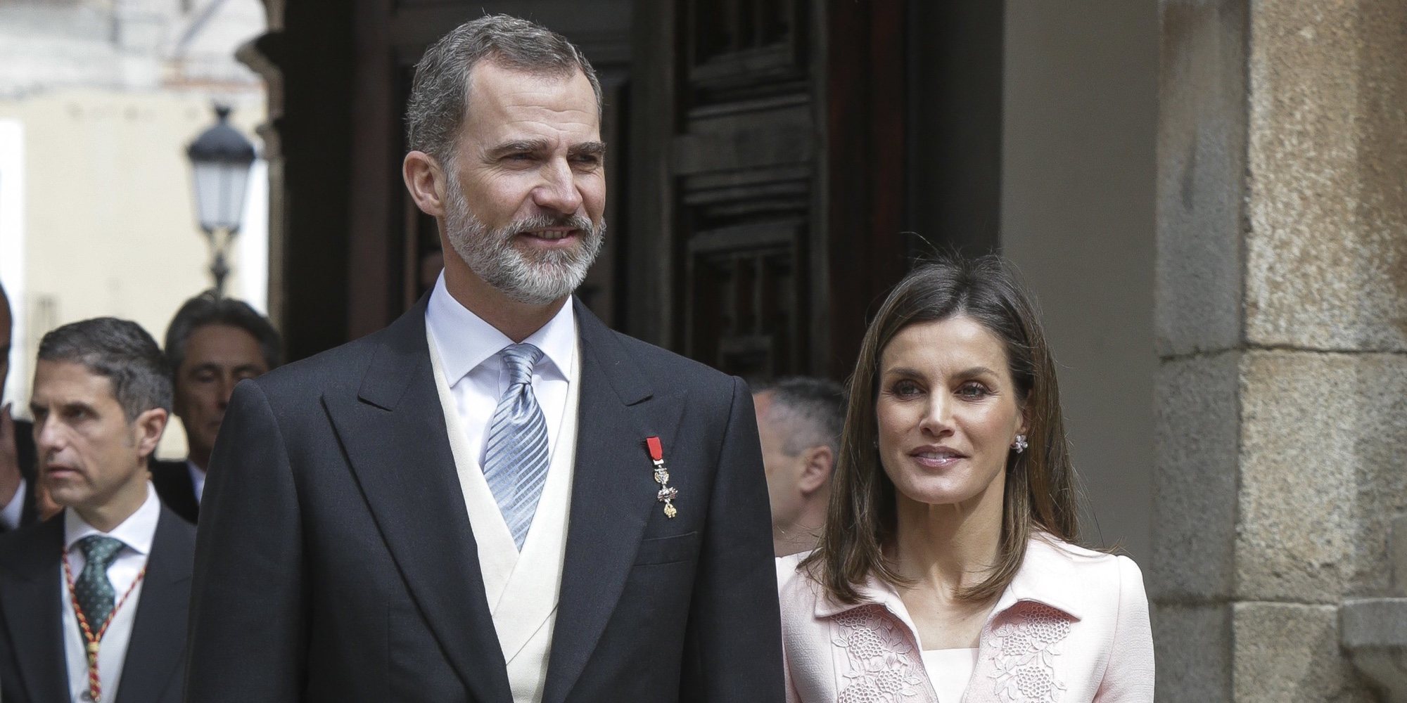 Así convenció la Reina Letizia al Rey Felipe para que apartara al Rey Juan Carlos por sus escándalos