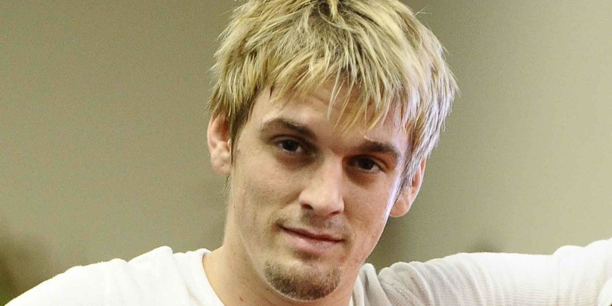 Aaron Carter anuncia su soltería después de que su novia fuese arrestada por violencia doméstica