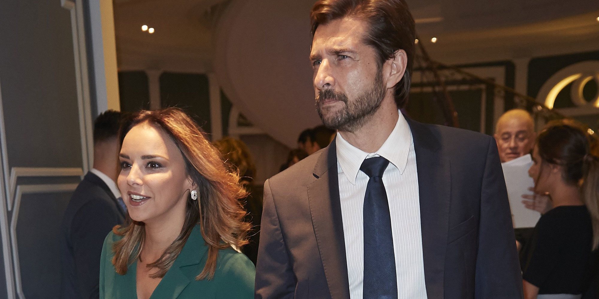 Las opciones que se plantean Chenoa y Miguel Sánchez Encinas ante su boda debido al coronavirus