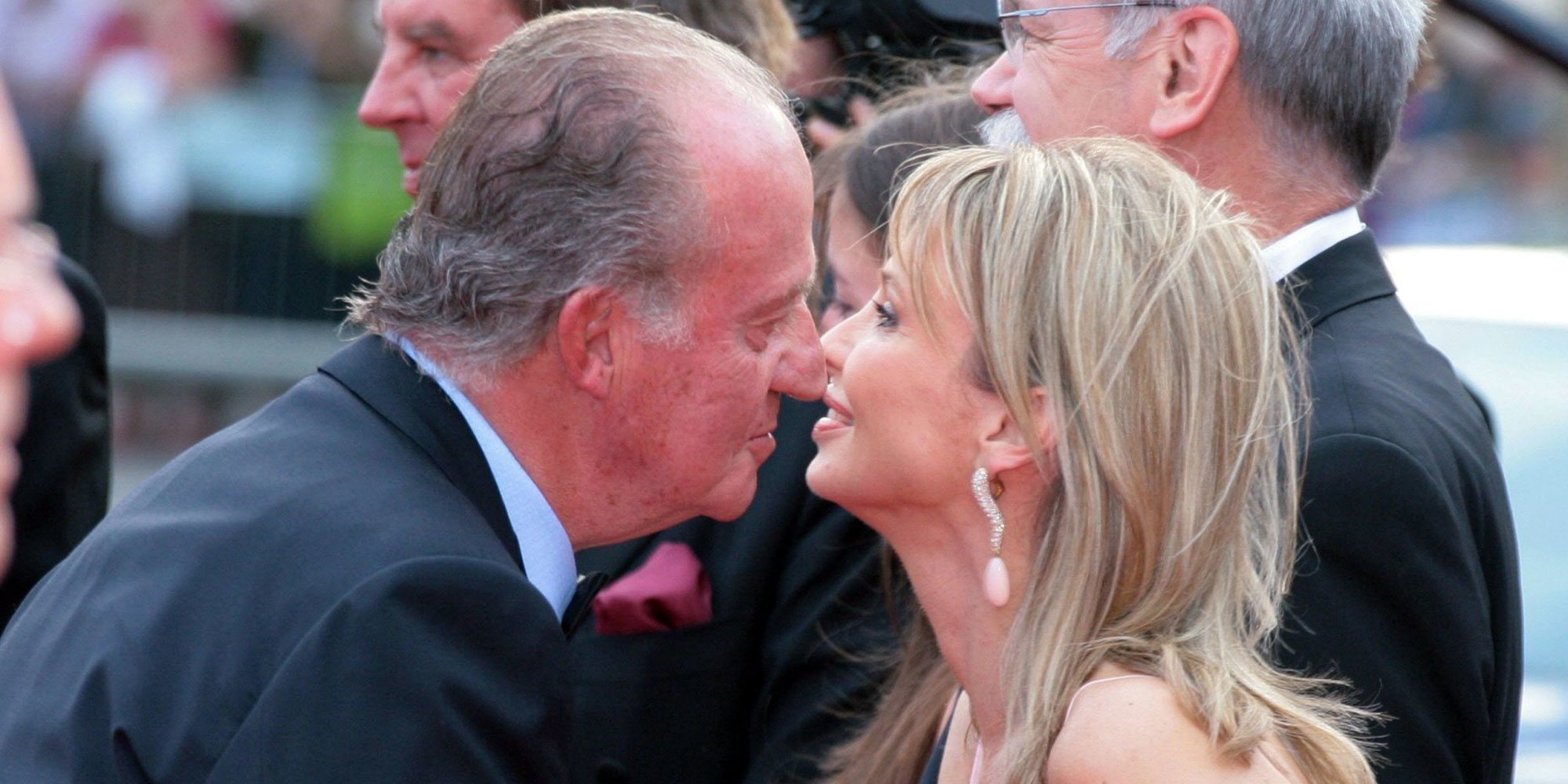 Las confesiones de Corinna a Villarejo: el Rey Juan Carlos tiene una máquina para contar billetes y tiene adicción al dinero