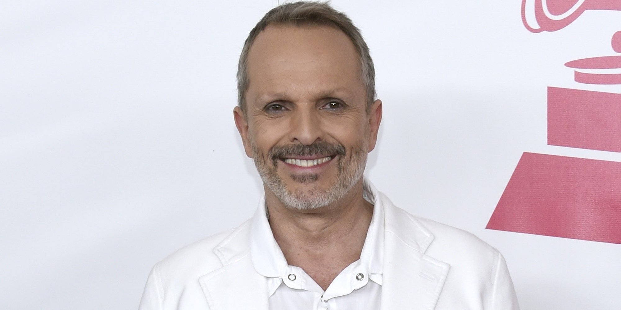 Miguel Bosé, pillado con mascarilla después de alentar la manifestación en contra de su uso