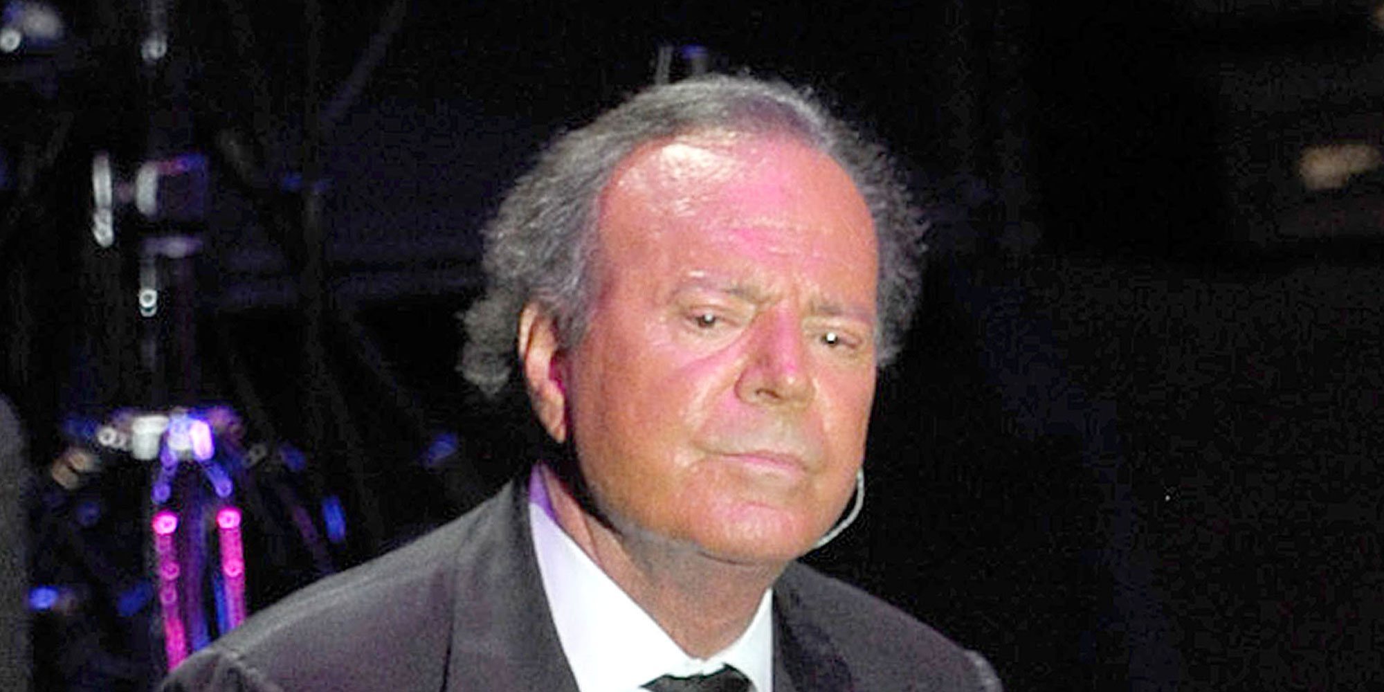 Julio Iglesias ofrece a Paloma Cuevas sus casas de Miami y República Dominicana