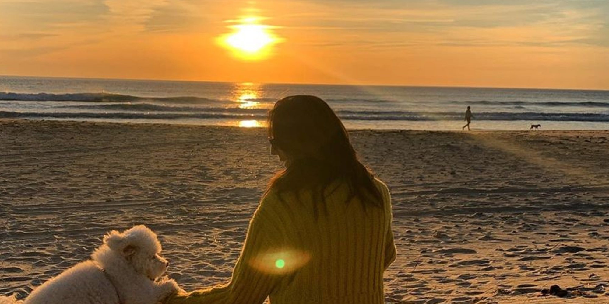 El brindis desde la playa de Zahara de los Atunes con el que Paz Padilla ha recordado a su marido