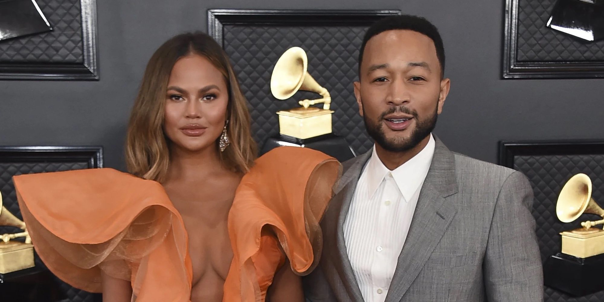 Chrissy Teigen desvela sin querer el sexo de su tercer hijo con John Legend