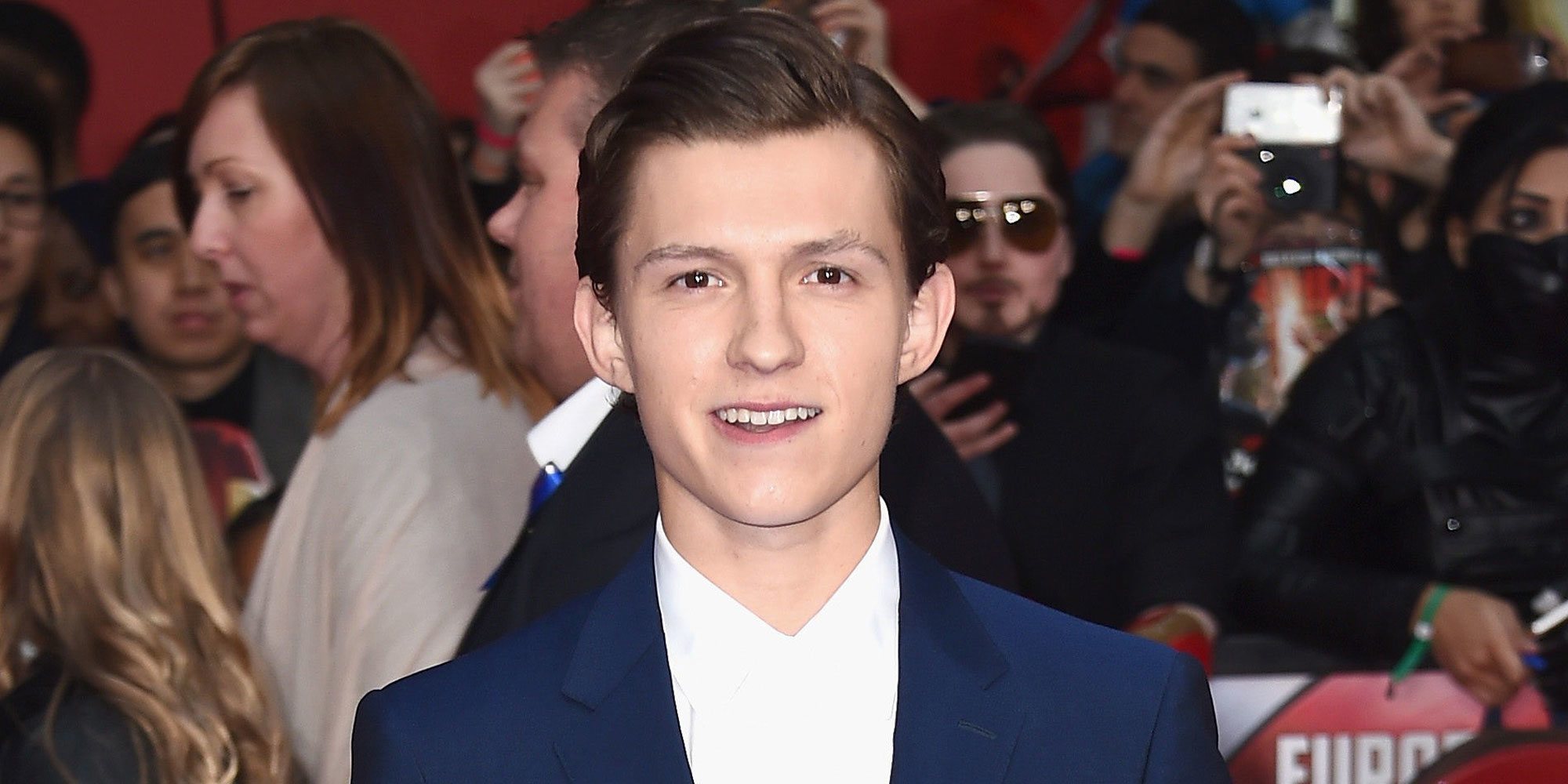 Tom Holland arrasa en Jávea durante el rodaje de su última película