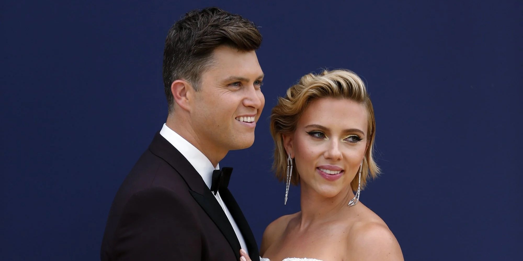 Scarlett Johansson y Colin Jost se han casado en secreto en una boda íntima y solidaria