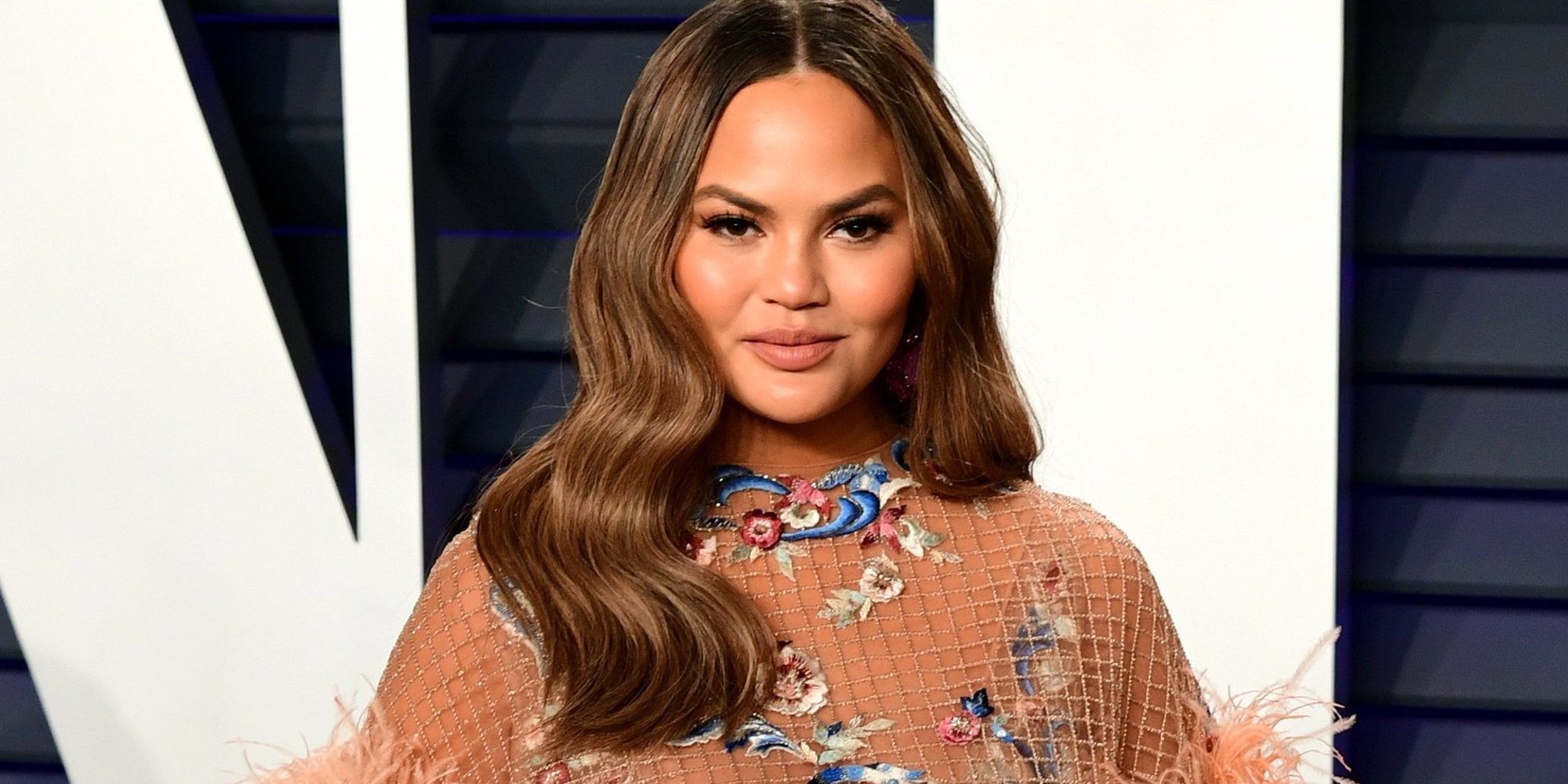 Chrissy Teigen se hace un tatuaje por el hijo que ha perdido