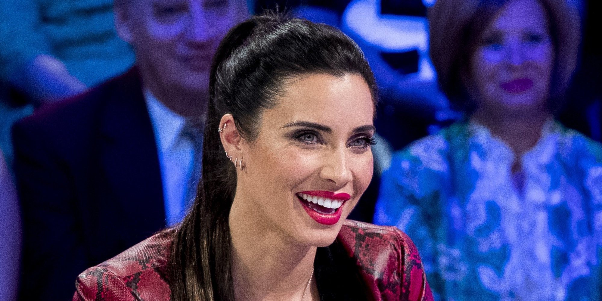 Pilar Rubio, muy criticada por portear a su bebé Máximo Adriano de manera perjudicial para su salud