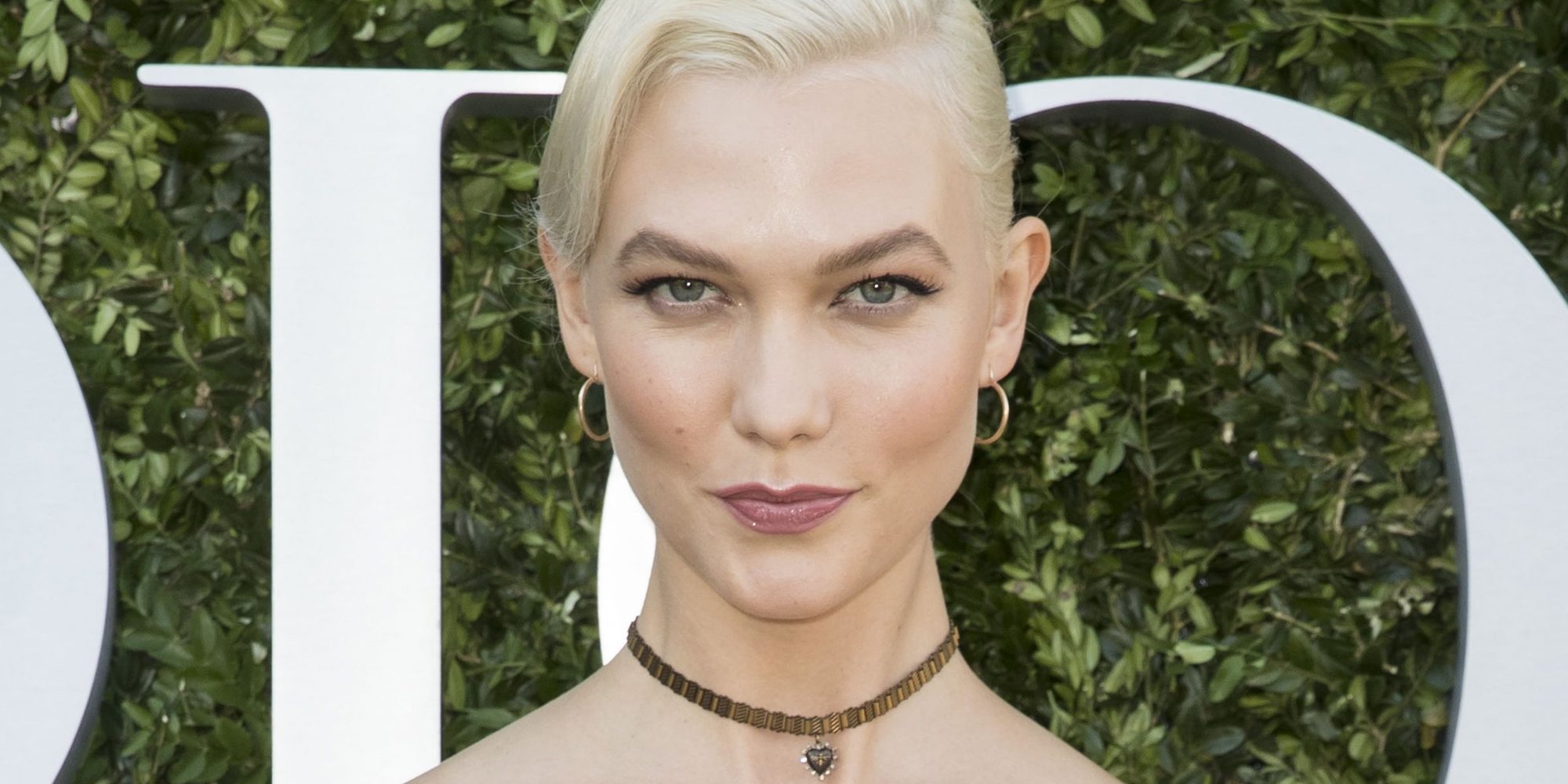 Karlie Kloss confirma su primer embarazo y presume ya de barriguita