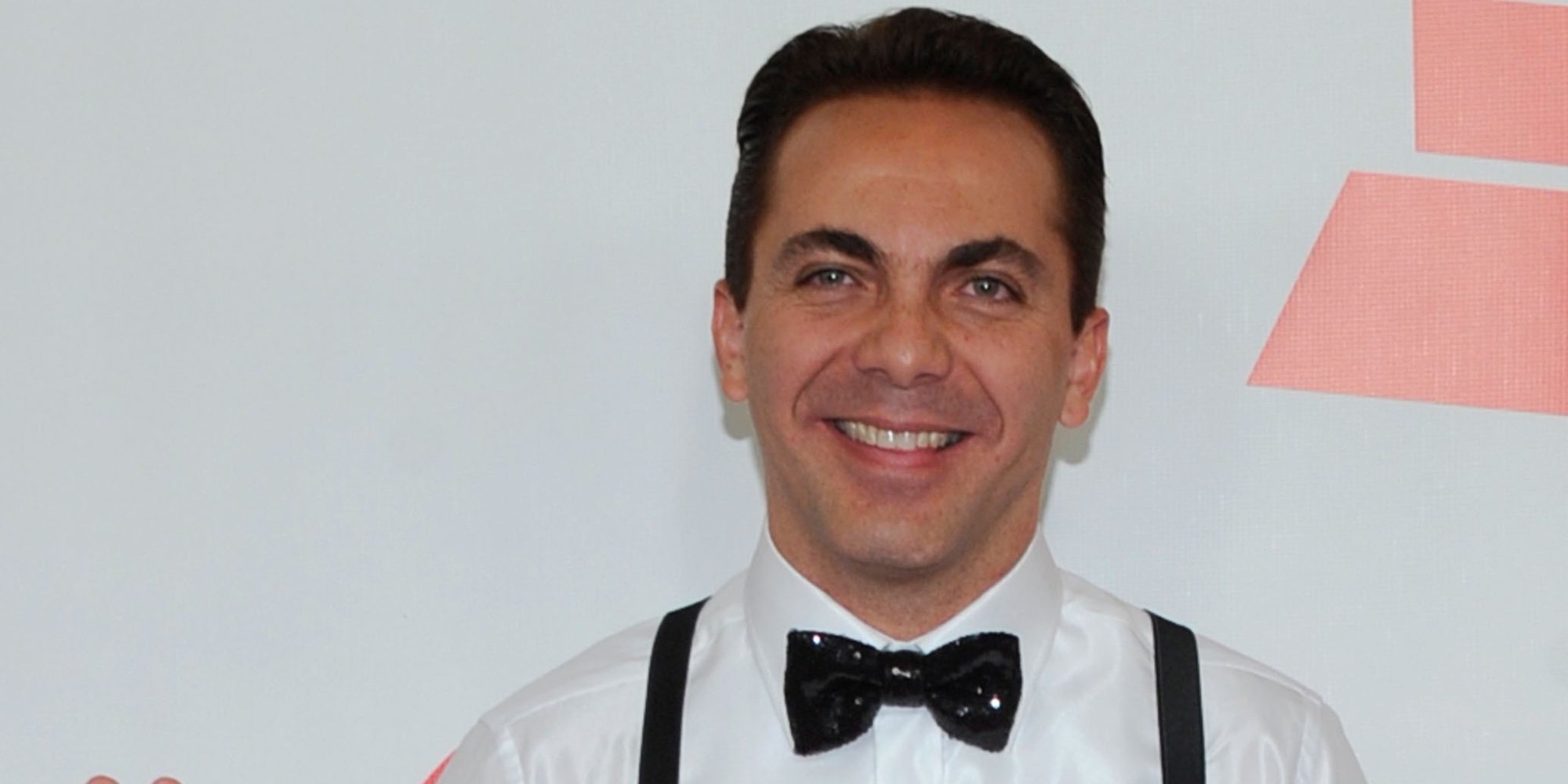 Cristian Castro elimina sus redes sociales tras ser acusado de maltrato psicológico