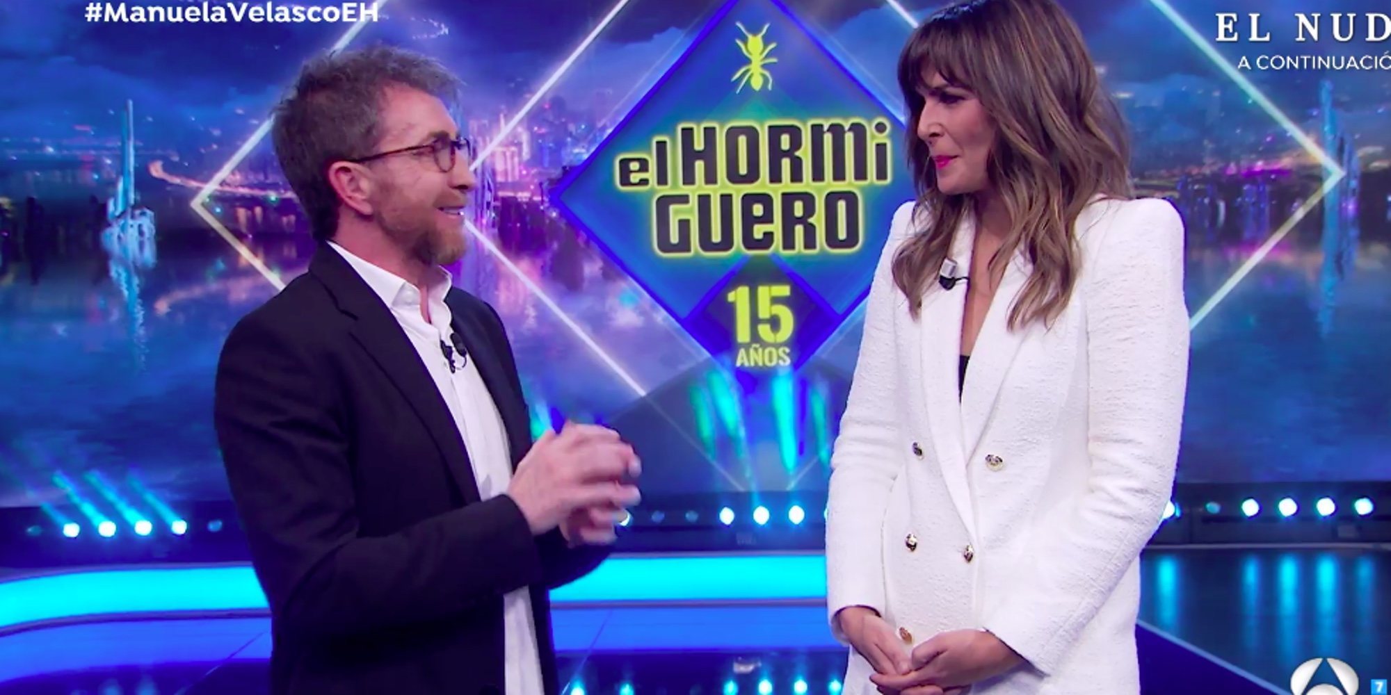 Pablo Motos emociona a Nuria Roca en su vuelta a 'El hormiguero' tras superar la covid: "Has iluminado el plató"