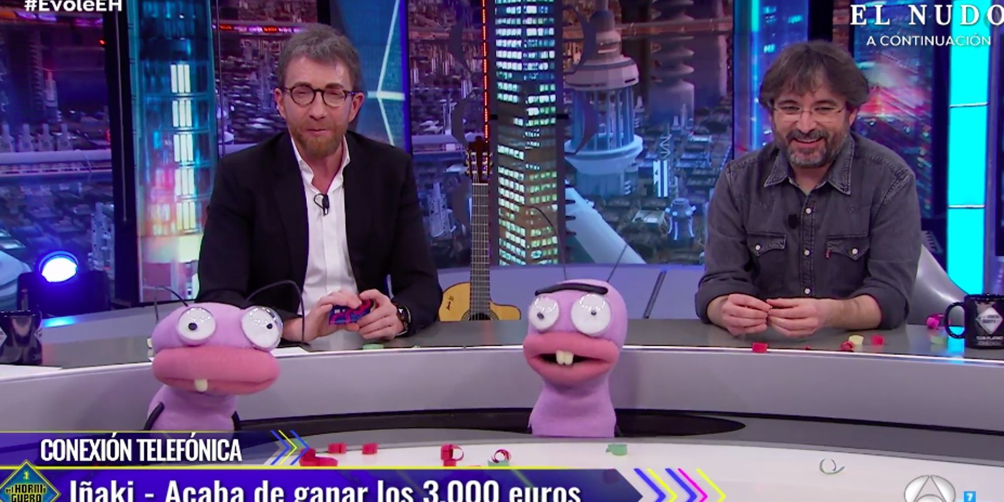 Jordi Évole sufre un ataque de cataplexia en 'El Hormiguero' y es socorrido por Pablo Motos