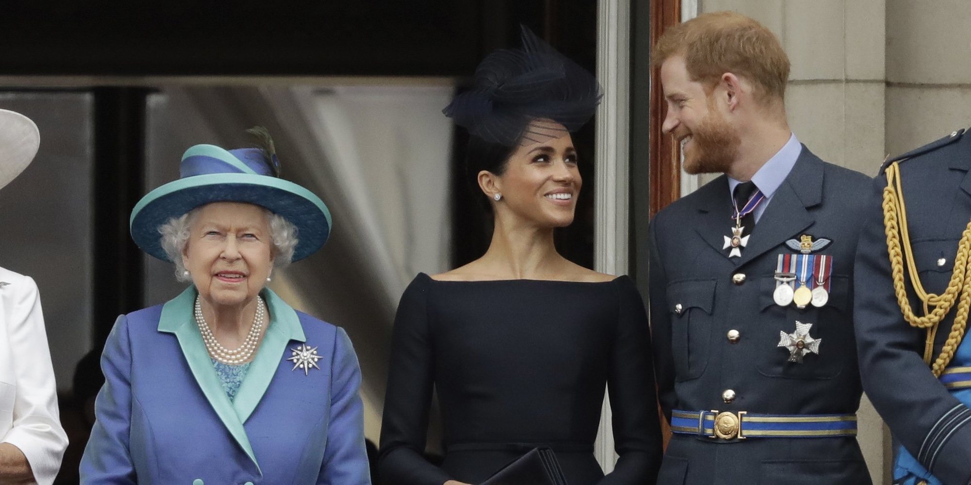 El Príncipe Harry y Meghan Markle mantienen el contacto con la Reina Isabel a través de correo electrónico