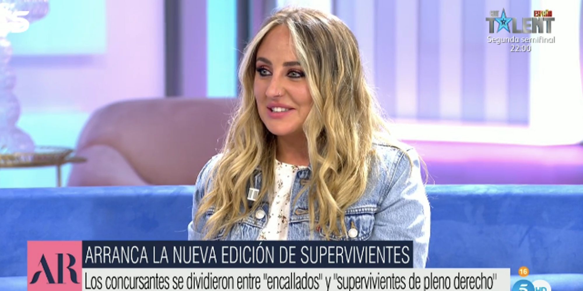 Rocío Flores debuta como colaboradora en 'El programa de AR' muy nerviosa y solo comentando 'SV'