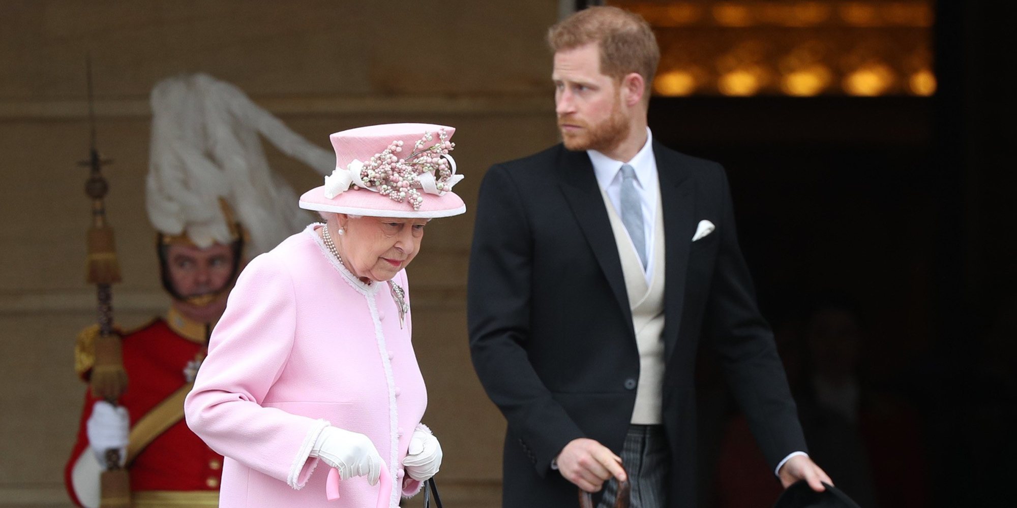 La decisión de la Reina Isabel II para no dejar en evidencia al Príncipe Harry en el funeral del Duque de Edimburgo