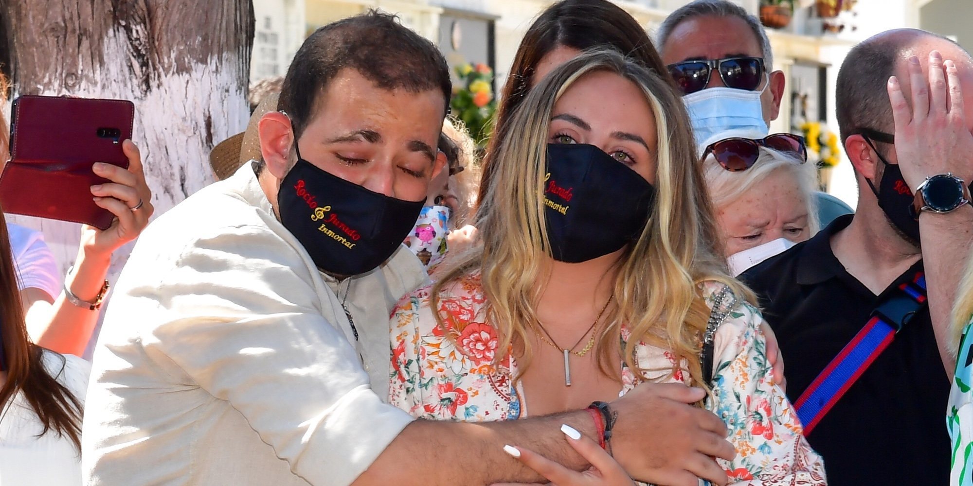 Los gritos a favor de Rocío Carrasco en el homenaje a Rocío Jurado ante la presencia de David y Rocío Flores