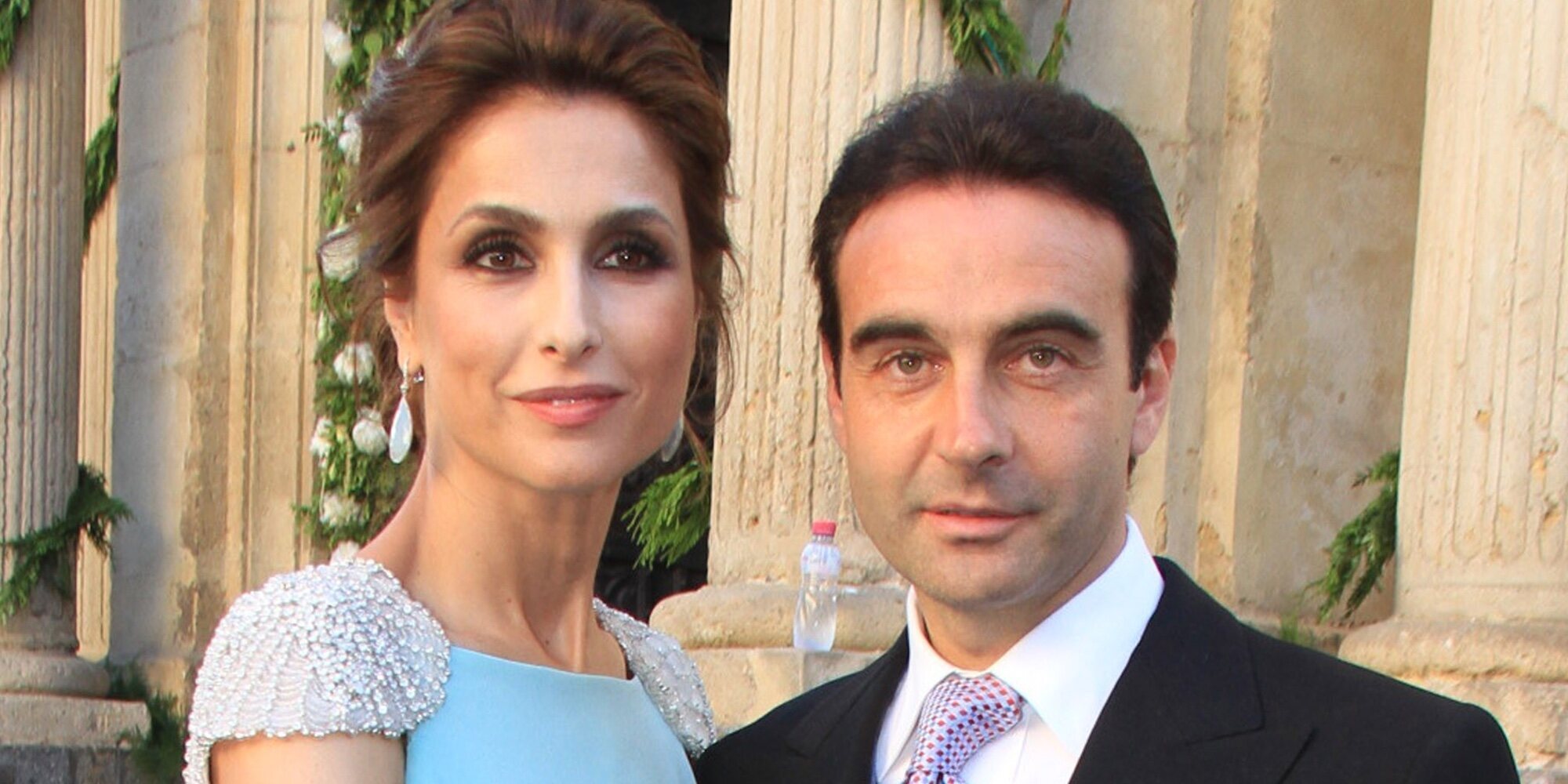 El motivo por el que Enrique Ponce y Paloma Cuevas retrasan la comunión de su hija pequeña