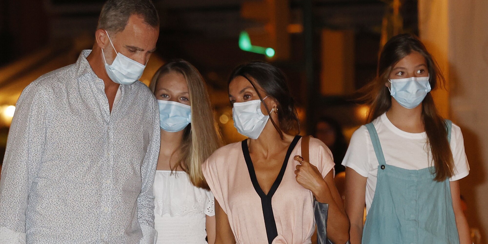 Los Reyes Felipe y Letizia y sus hijas sorprenden disfrutando de una cena en el restaurante de Martín Berasategui