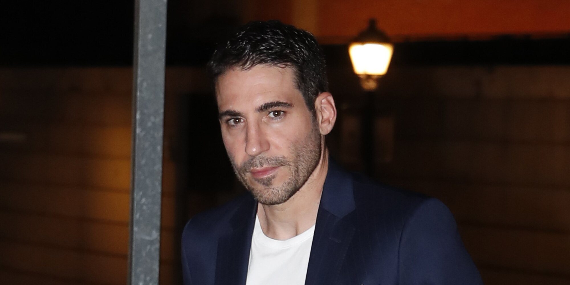 Miguel Ángel Silvestre enseña más de la cuenta en las redes sociales