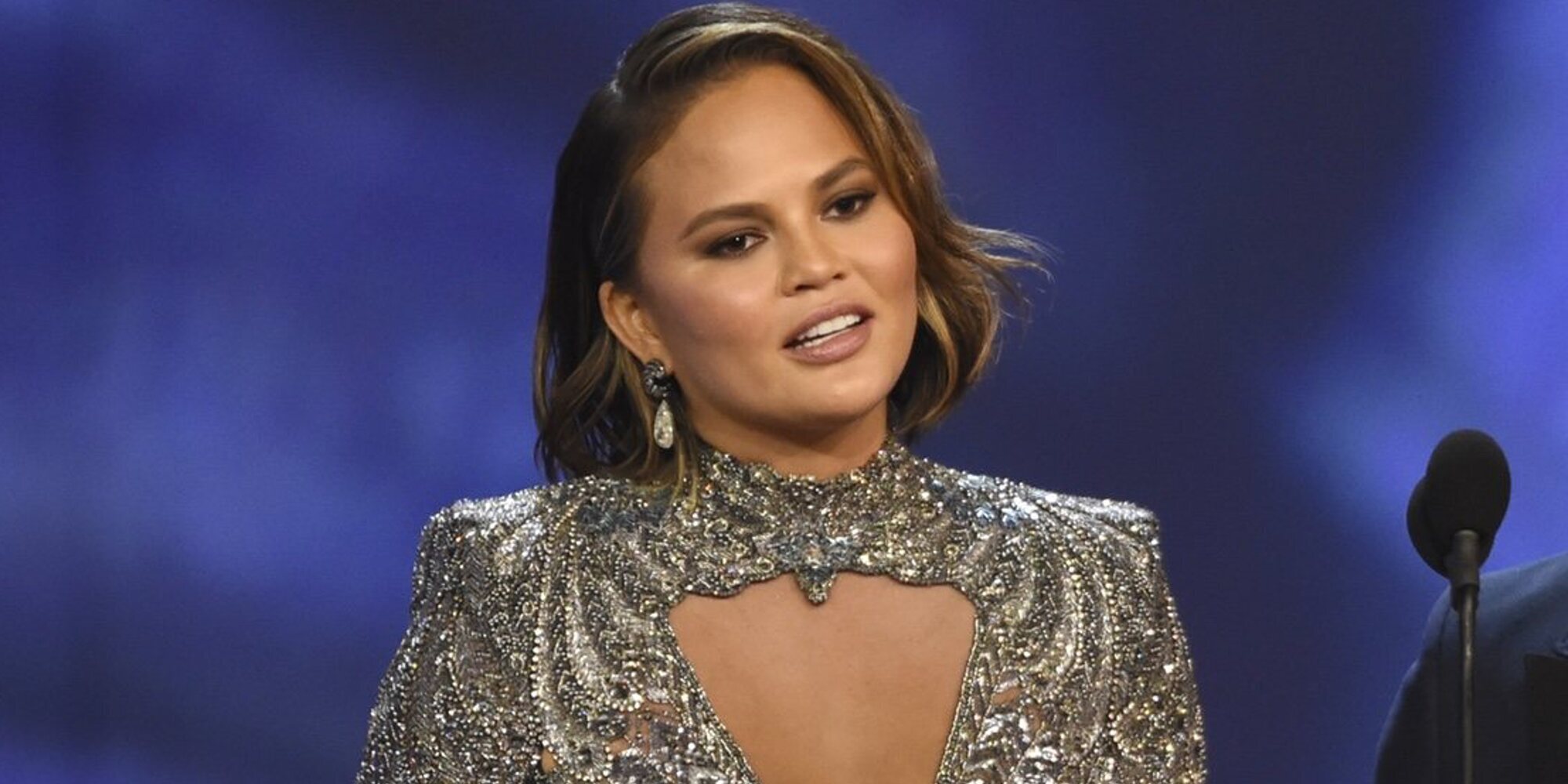 Chrissy Teigen celebra 50 días sin beber alcohol: "Debería de ser un año, pero tuve algún contratiempo con el vino"