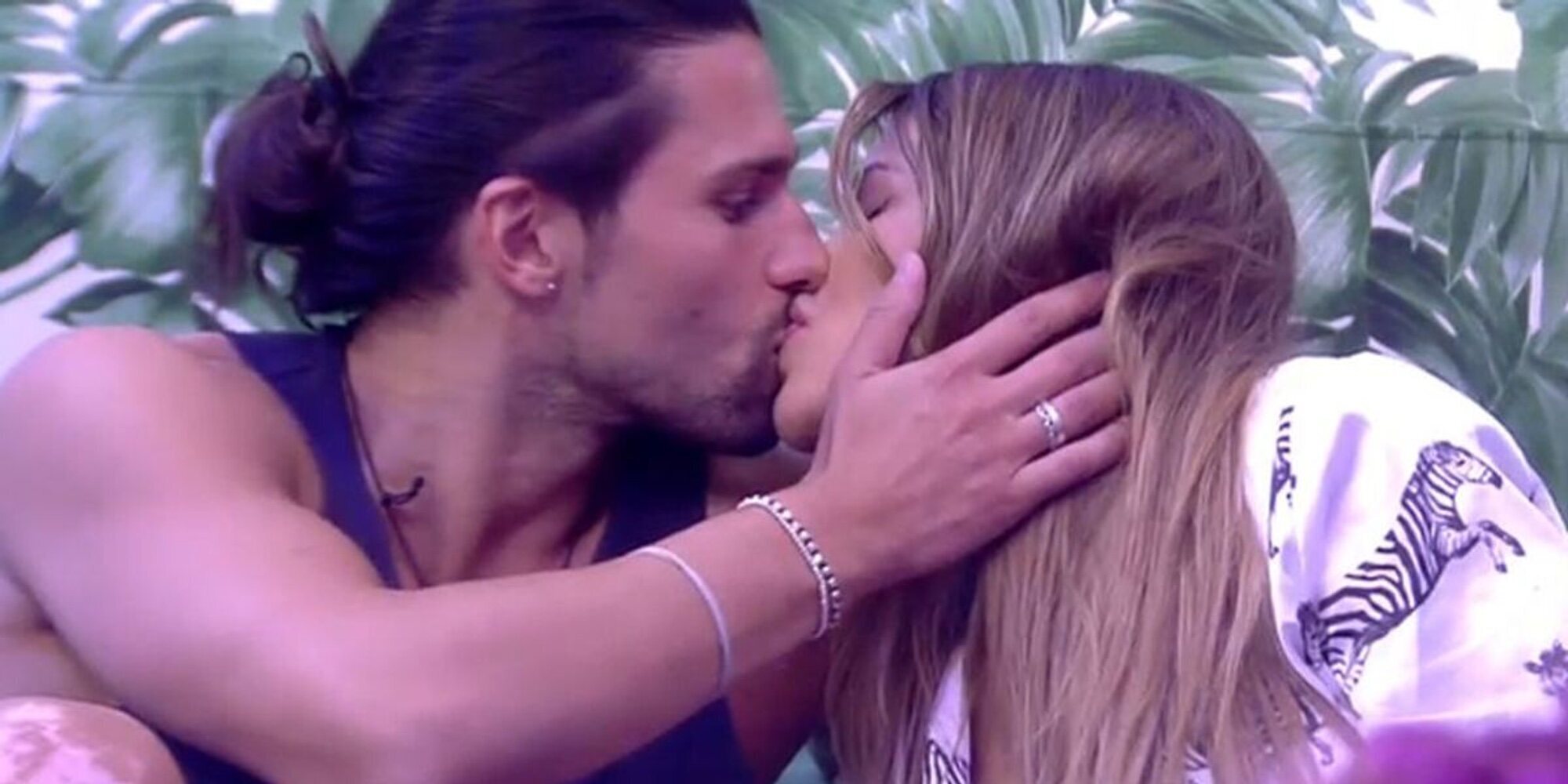 El juego picante de 'Secret Story': Del beso de Luca y Cristina a la confesión sexy de Canales Rivera a Cynthia