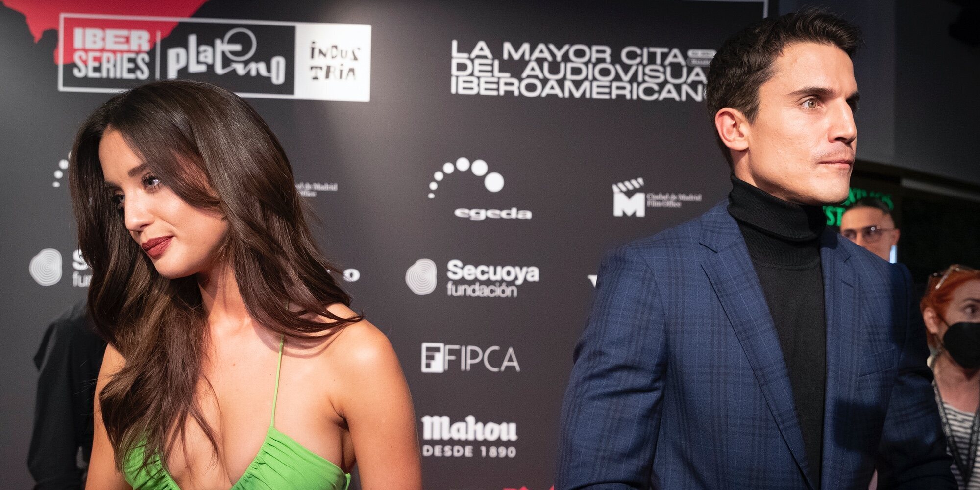 María Pedraza y Álex González, juntos pero no revueltos en la presentación de 'Toy Boy'