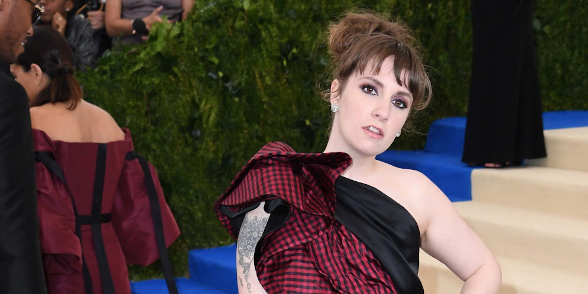 Lena Dunham se casa en secreto y publica las primera fotos