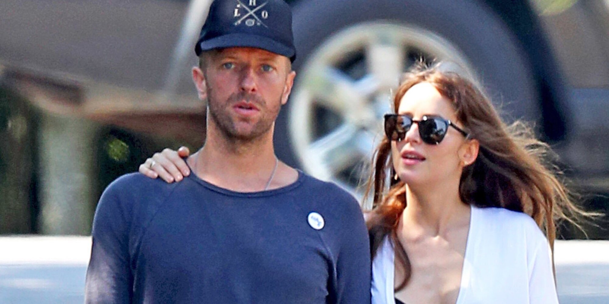 Chris Martin declara su amor a Dakota Johnson durante un concierto