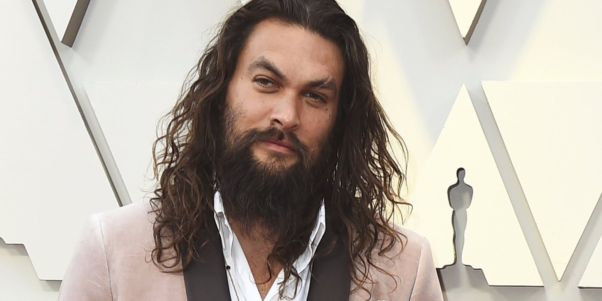 Jason Momoa da positivo en coronavirus durante el rodaje de 'Aquaman y el reino perdido'