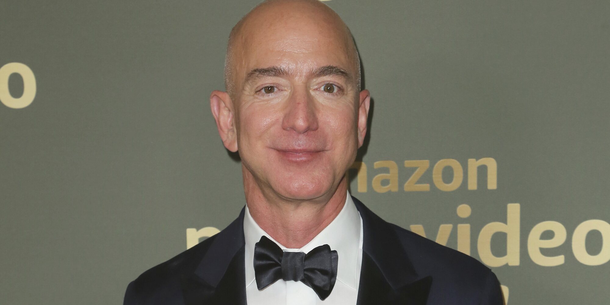 Jeff Bezos manda un 'amenazante' mensaje a Leonardo DiCaprio después del encuentro con su novia