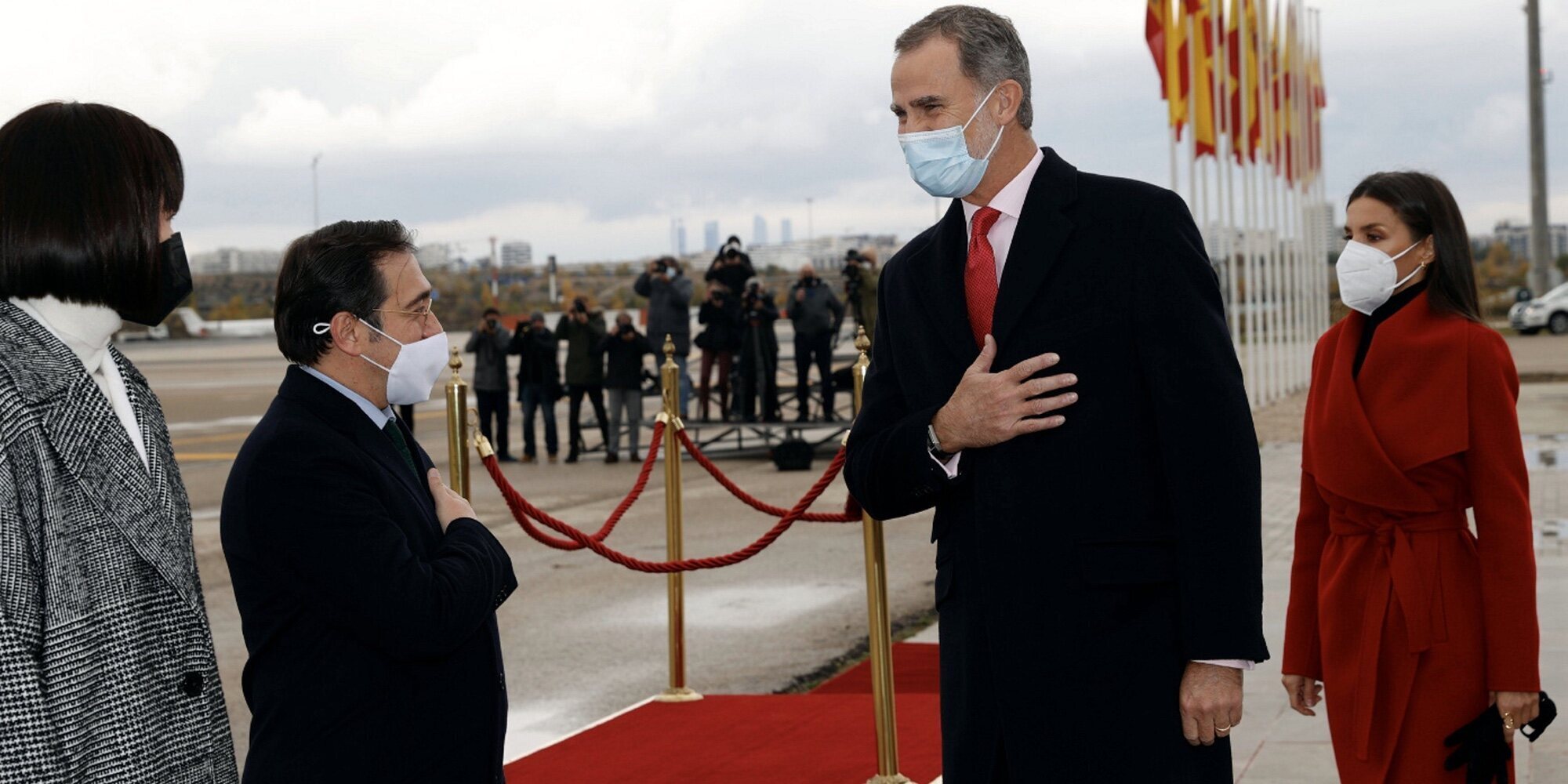 Los Reyes Felipe y Letizia comienzan su Visita de Estado a Suecia con una despedida con honores