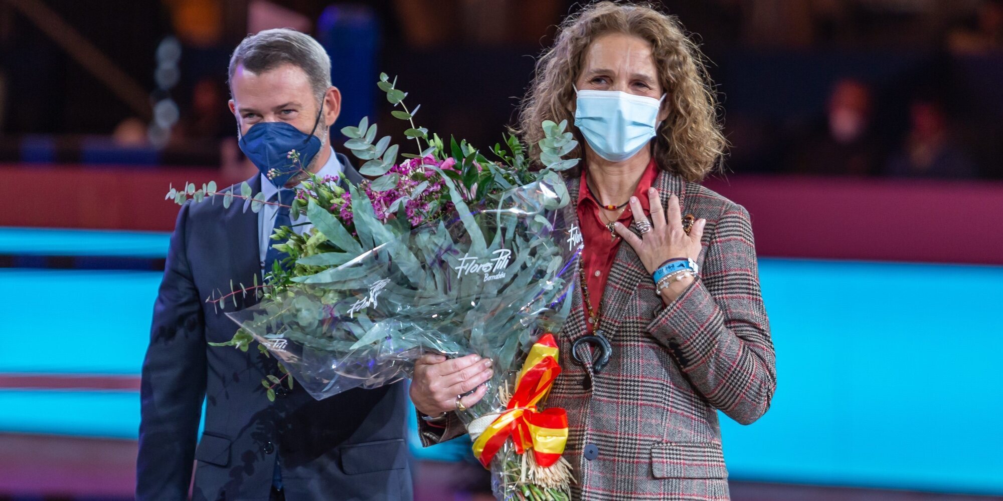 La emoción de la Infanta Elena al recibir un premio por su trayectoria como amazona