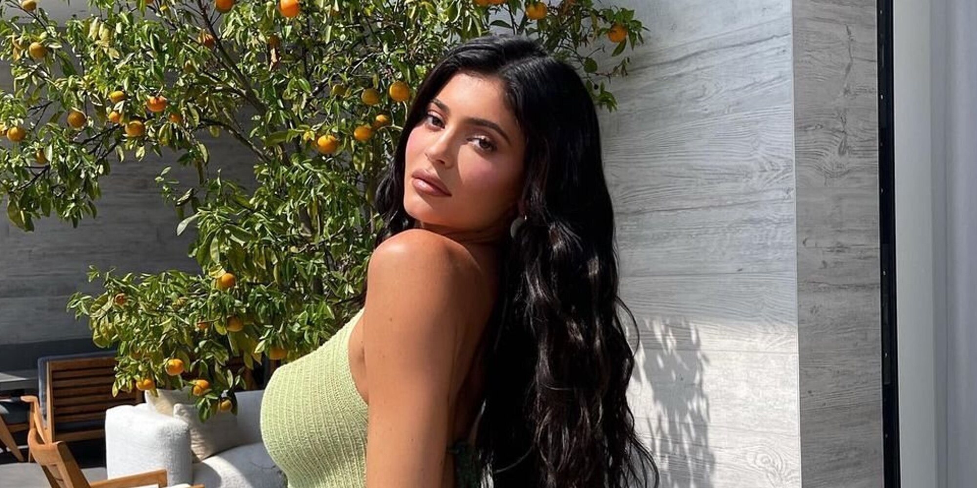 Kylie Jenner empieza 2022 presumiendo de su segundo embarazo