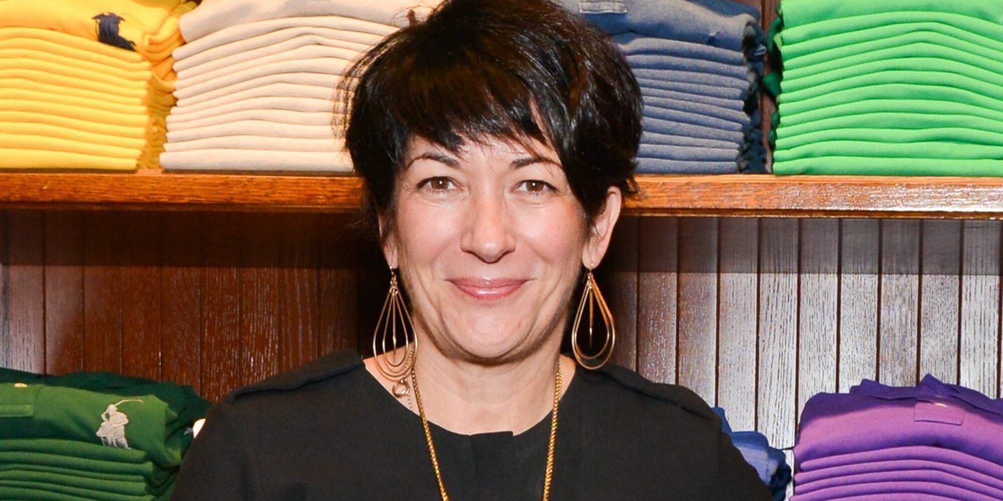 Ghislaine Maxwell se queda sin el apoyo de su marido en prisión después de que la dejara por teléfono